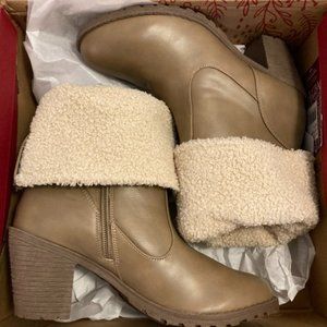 Taupe, size 7.5, shearling lined,  Muk Luk Winter Booties with 2 in heel